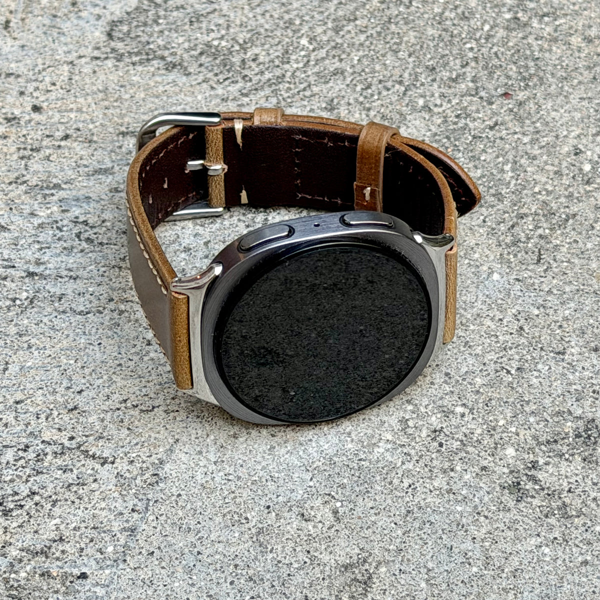 Rustic Tan Leather Strap for Samsung Galaxy Watch 9 and Watch 8, Dynamic Lug Connector, Silver Buckle, 40mm 44mm