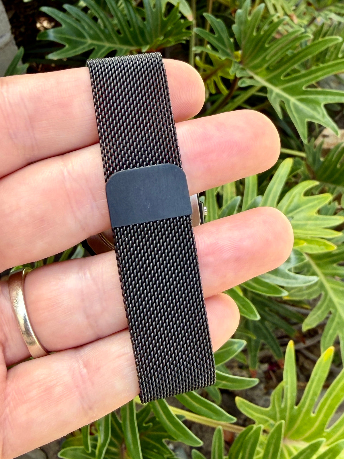 Black Milanese Mesh Band for Casio F-91W, Stainless Steel Magnetic Strap, Watch Upgrade, Fits F91W A158W A168W W-59 W-86 and More